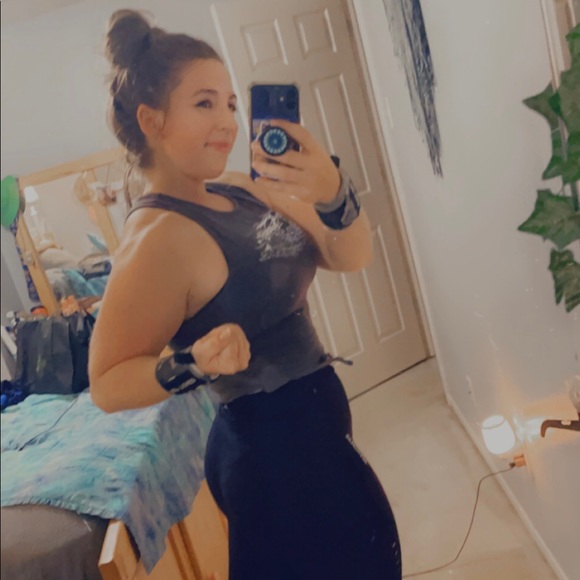 Meet your Posher, Rayn - Picture 3 of 16